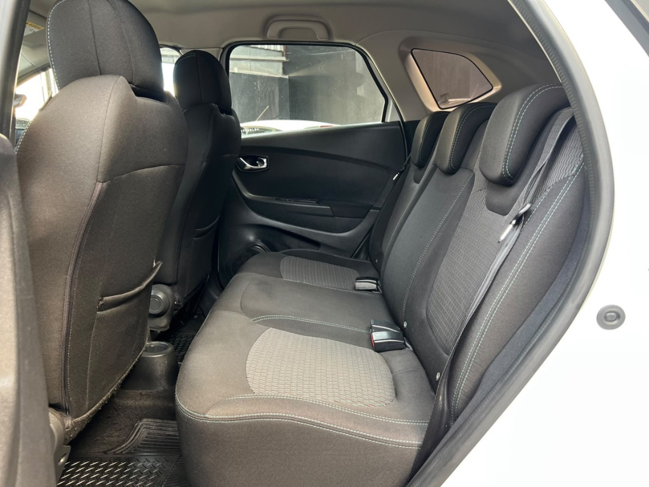 Captur 1.6 16V 4P FLEX SCE LIFE X-TRONIC CVT