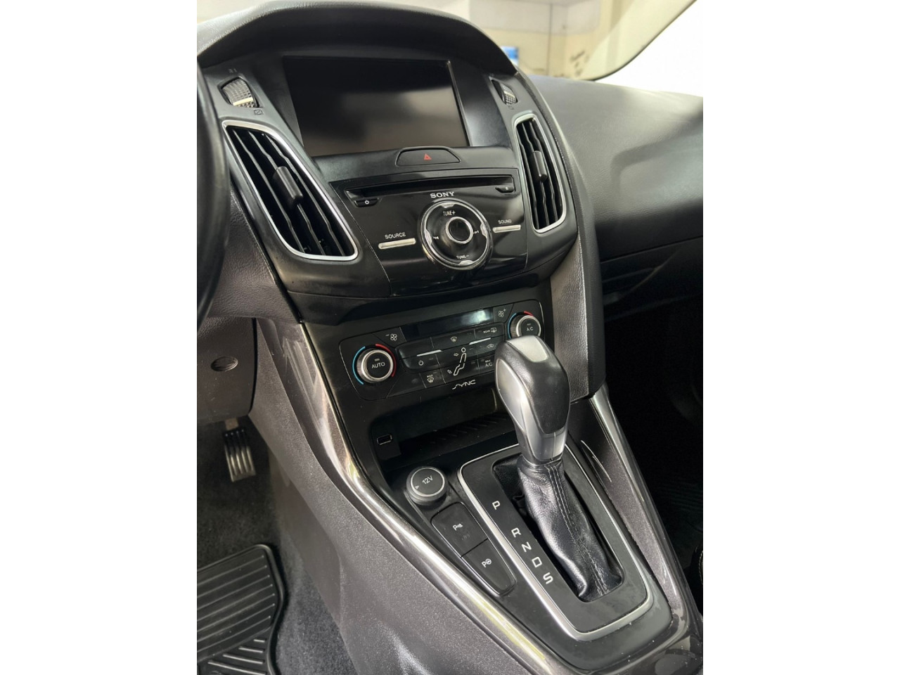 Focus Hatch 2.0 16V 4P TITANIUM PLUS FLEX