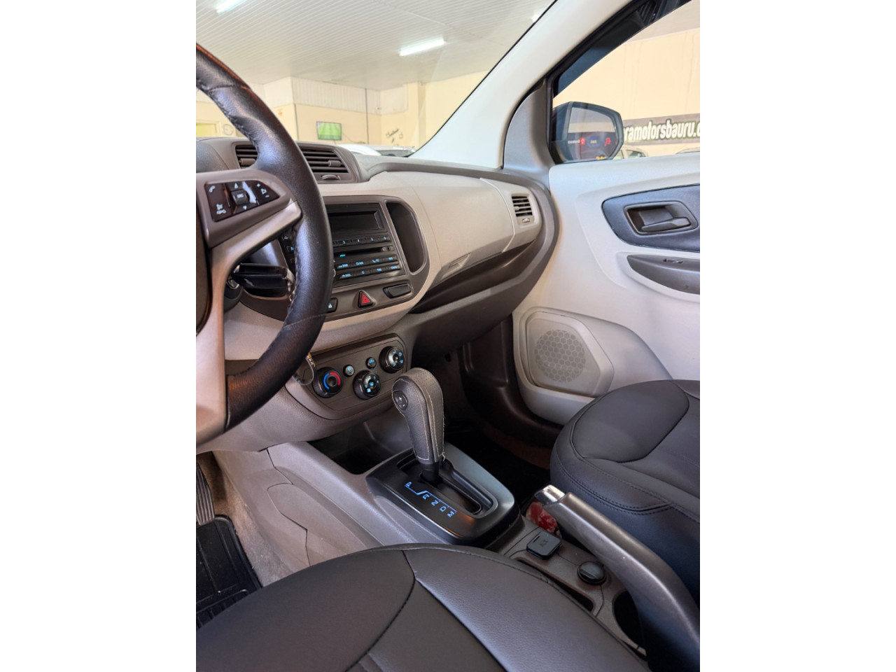 Spin 1.8 4P FLEX LT AUTOMÁTICO