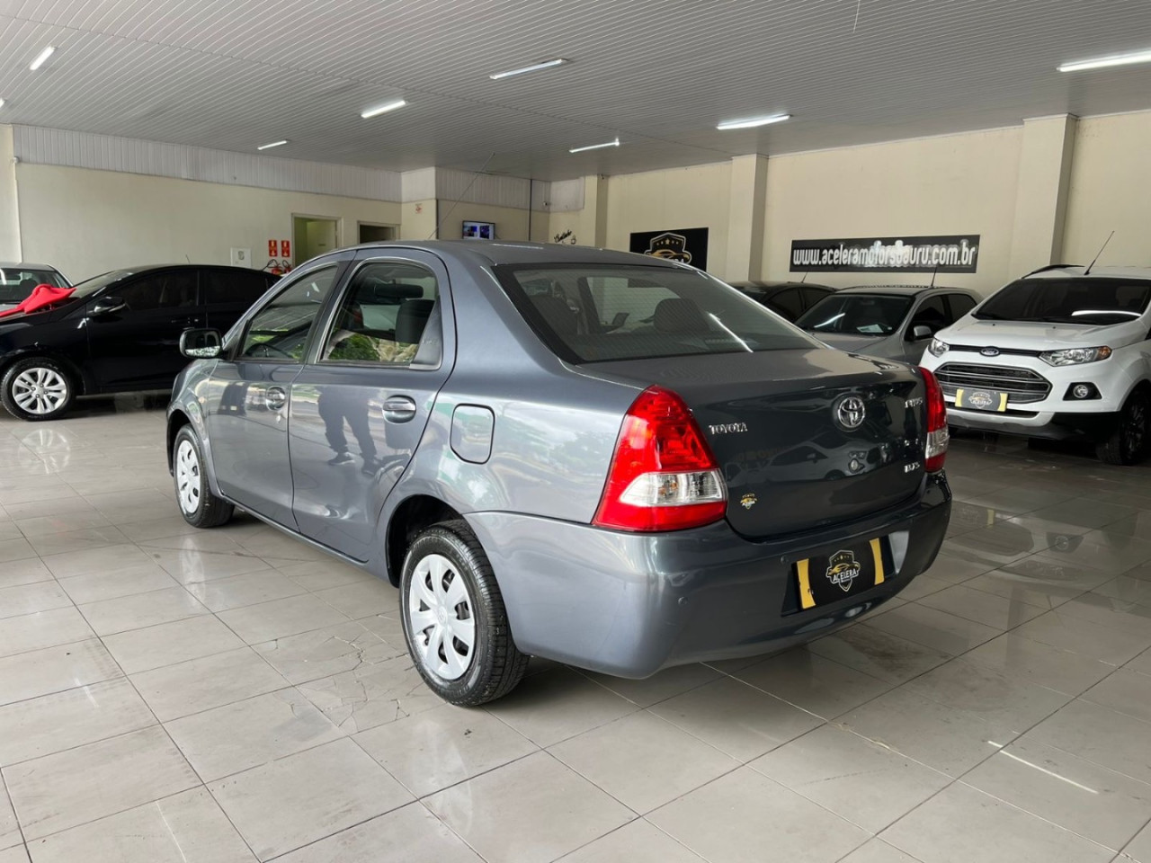 Etios Sedan 1.5 16V 4P FLEX XS
