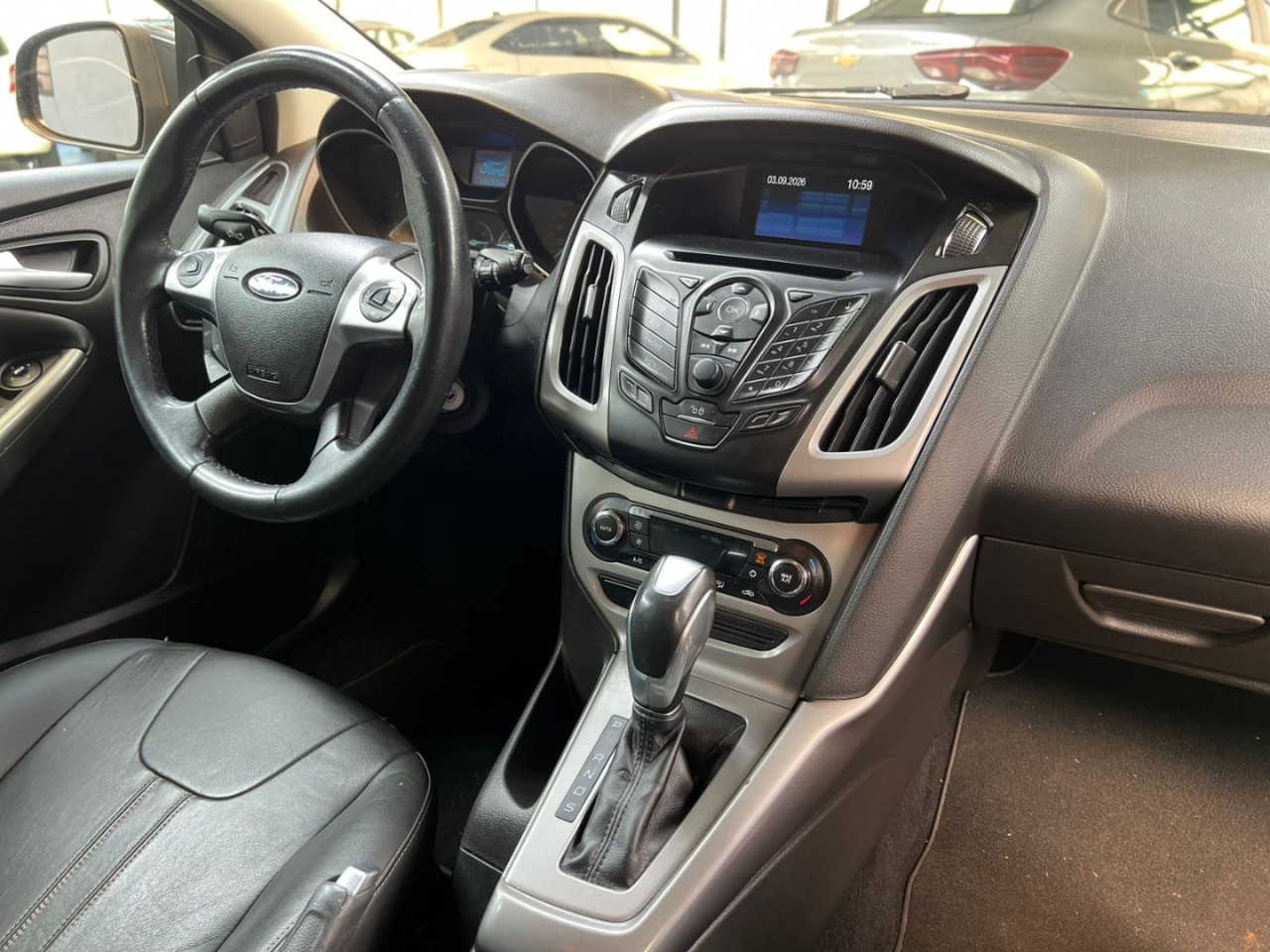Focus Hatch 1.6 16V 4P FLEX SE POWERSHIFT AUTOMÁTICO