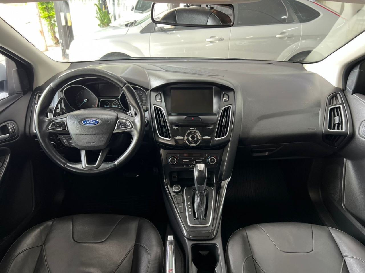 Focus Hatch 2.0 16V 4P TITANIUM PLUS FLEX