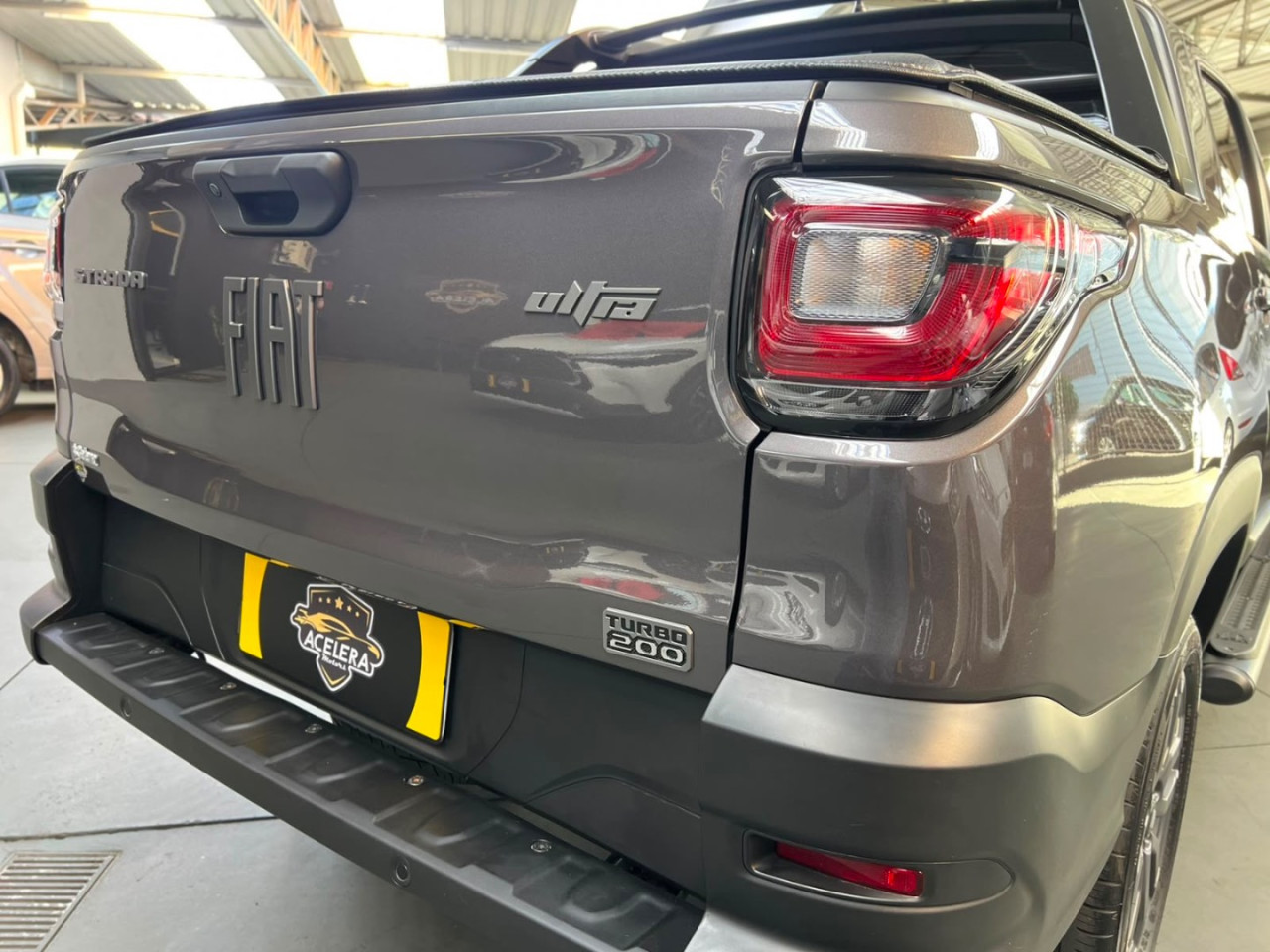 Strada 1.0 12V TURBO 200 FLEX ULTRA CABINE DUPLA AUTOMÁTICO CVT