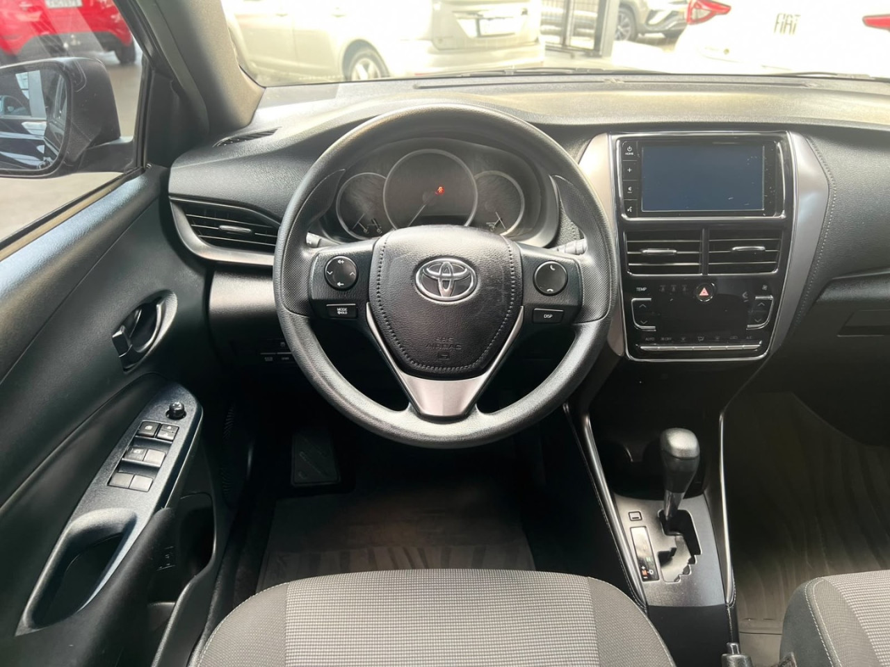 Yaris Hatch 1.5 16V 4P FLEX XL MULTIDRIVE AUTOMÁTICO CVT