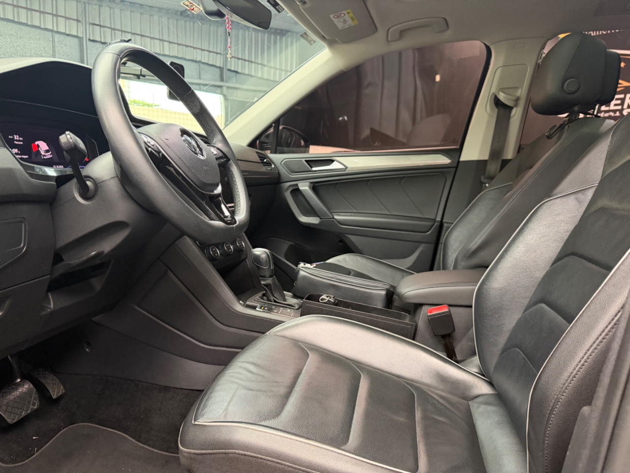 Tiguan 1.4 250 TSI TOTAL FLEX ALLSPACE COMFORTLINE TURBO AUTOMÁTICO TIPTRONIC