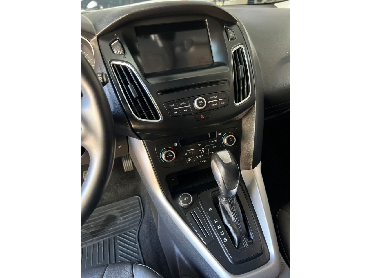 Focus Hatch 2.0 16V 4P FLEX SE PLUS POWERSHIFT AUTOMÁTICO