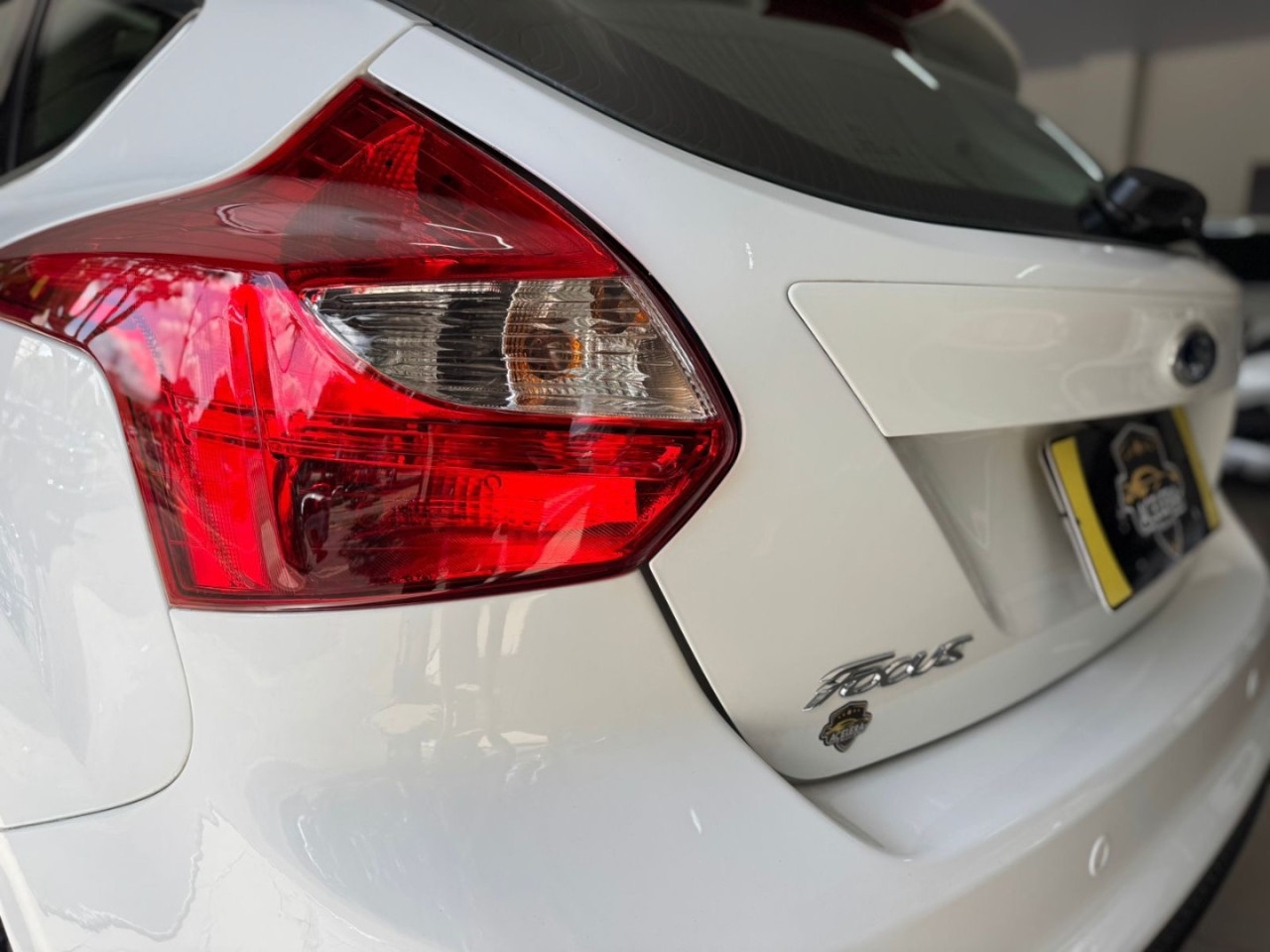 Focus Hatch 2.0 16V 4P FLEX TITANIUM POWERSHIFT AUTOMÁTICO
