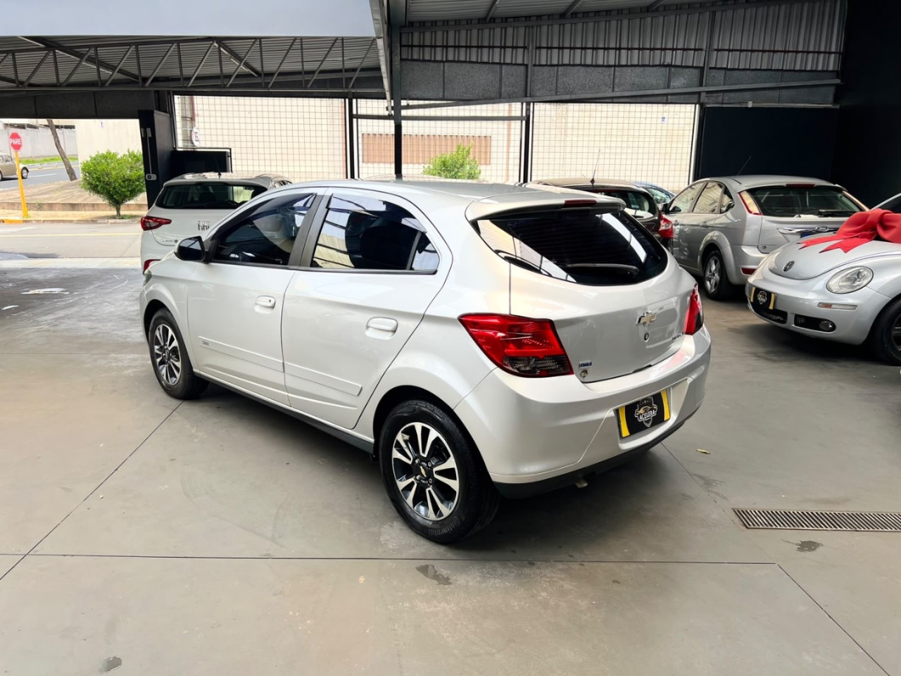 Onix Hatch 1.4 4P FLEX LT AUTOMÁTICO