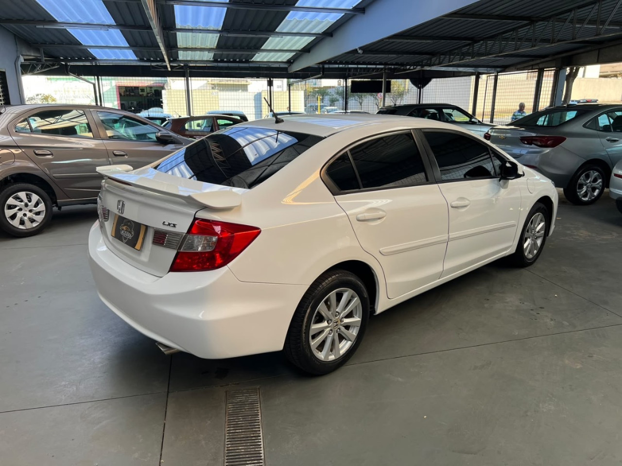 Civic 1.8 16V 4P FLEX LXS AUTOMÁTICO