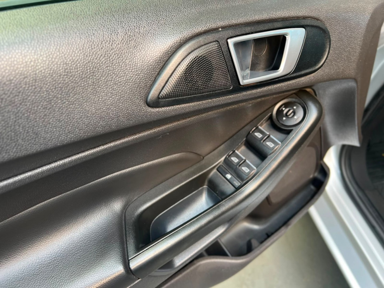 Fiesta Hatch 1.6 4P TITANIUM FLEX AUTOMÁTICO