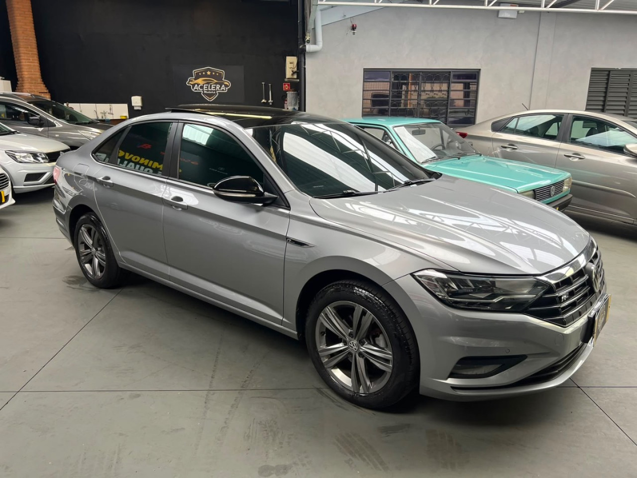 Jetta 1.4 4P 250 TSI R-LINE AUTOMÁTICO