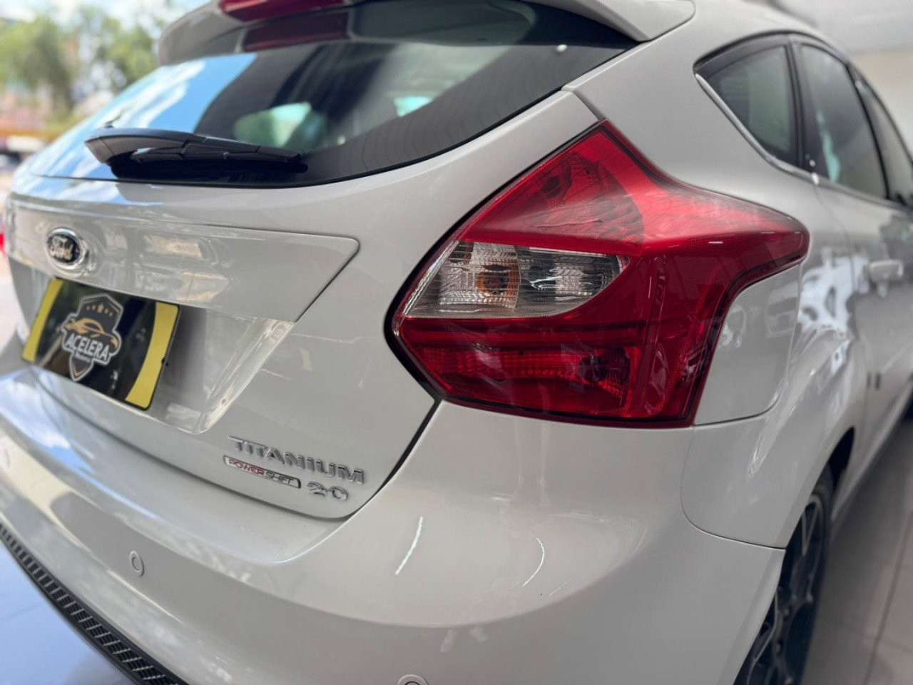 Focus Hatch 2.0 16V 4P FLEX TITANIUM POWERSHIFT AUTOMÁTICO