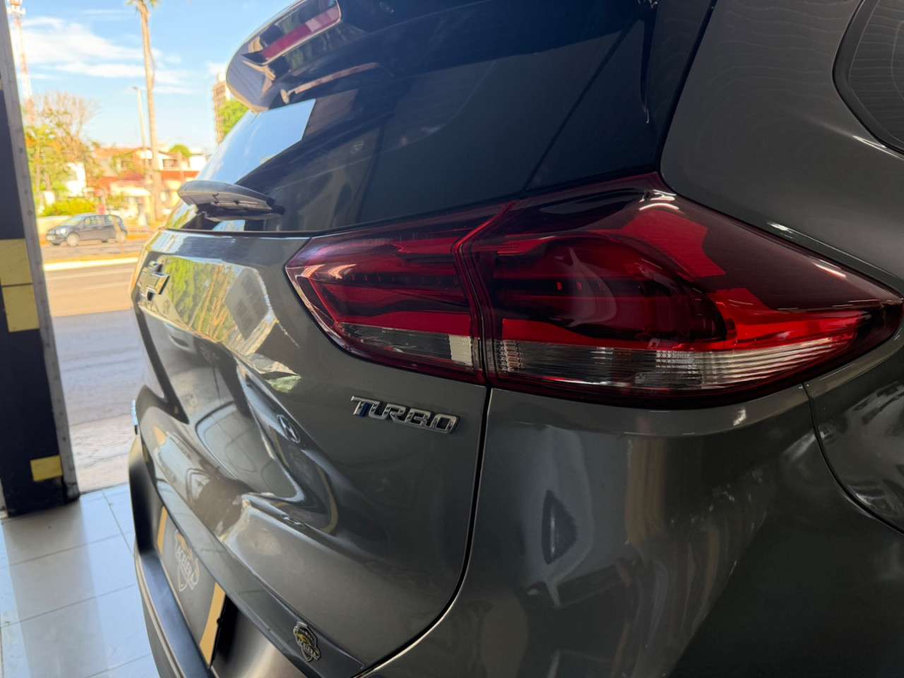 Tracker 1.0 4P FLEX TURBO AUTOMÁTICO