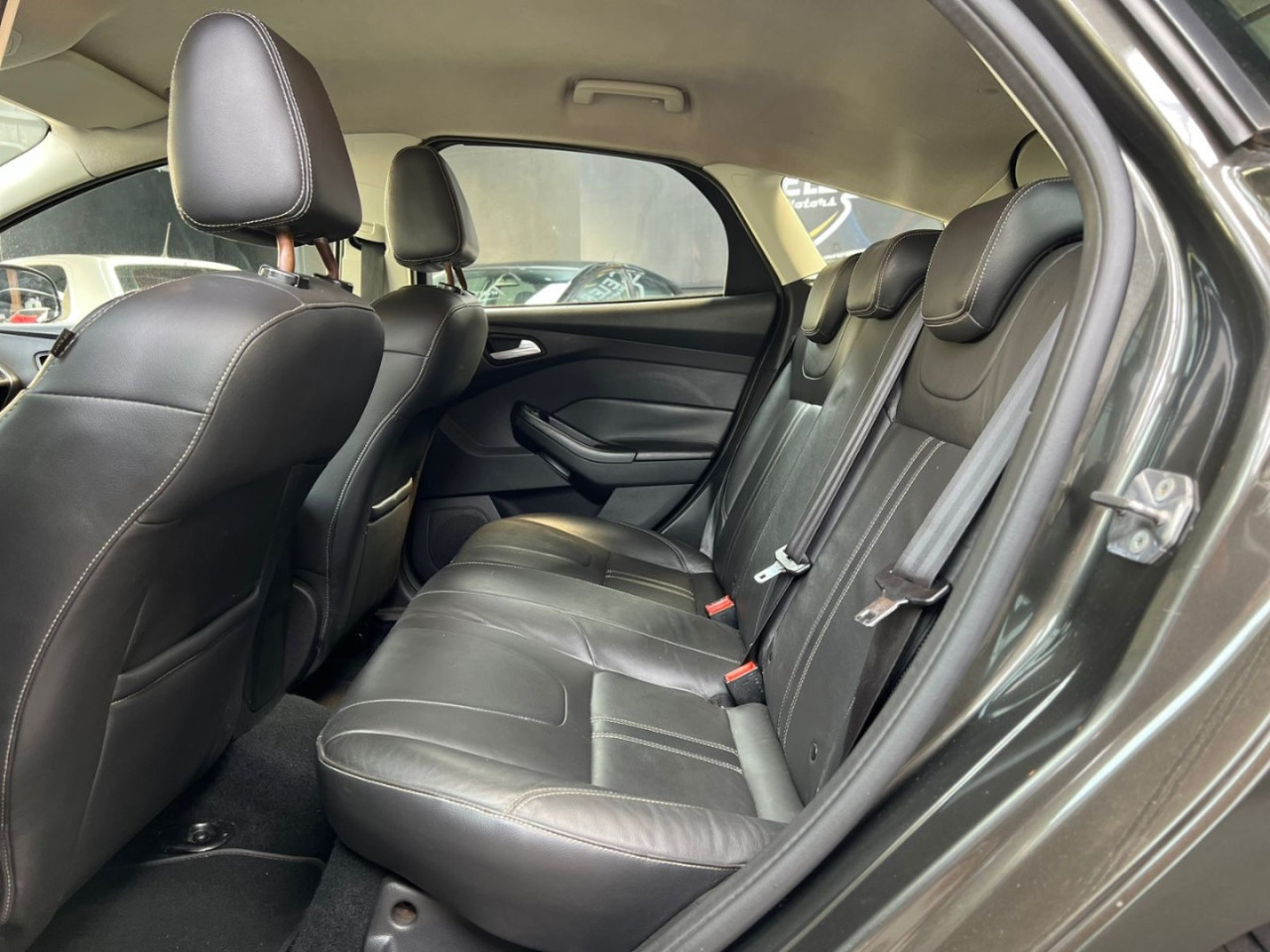 Focus Hatch 1.6 16V 4P FLEX SE POWERSHIFT AUTOMÁTICO