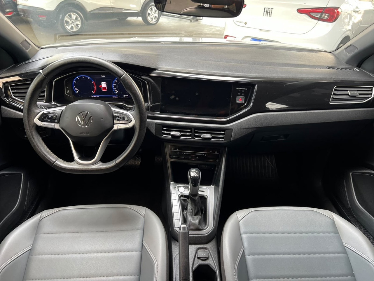 Nivus 1.0 4P FLEX 200 TSI HIGHLINE TURBO AUTOMÁTICO