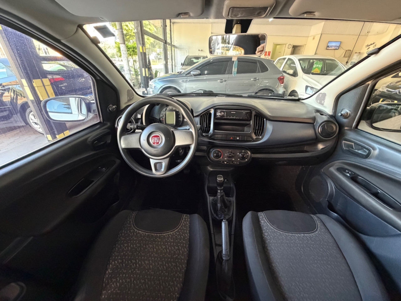 Uno 1.0 4P FLEX ATTRACTIVE