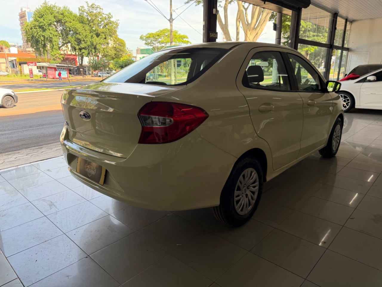 Ka + Sedan 1.5 12V 4P TI-VCT SE FLEX