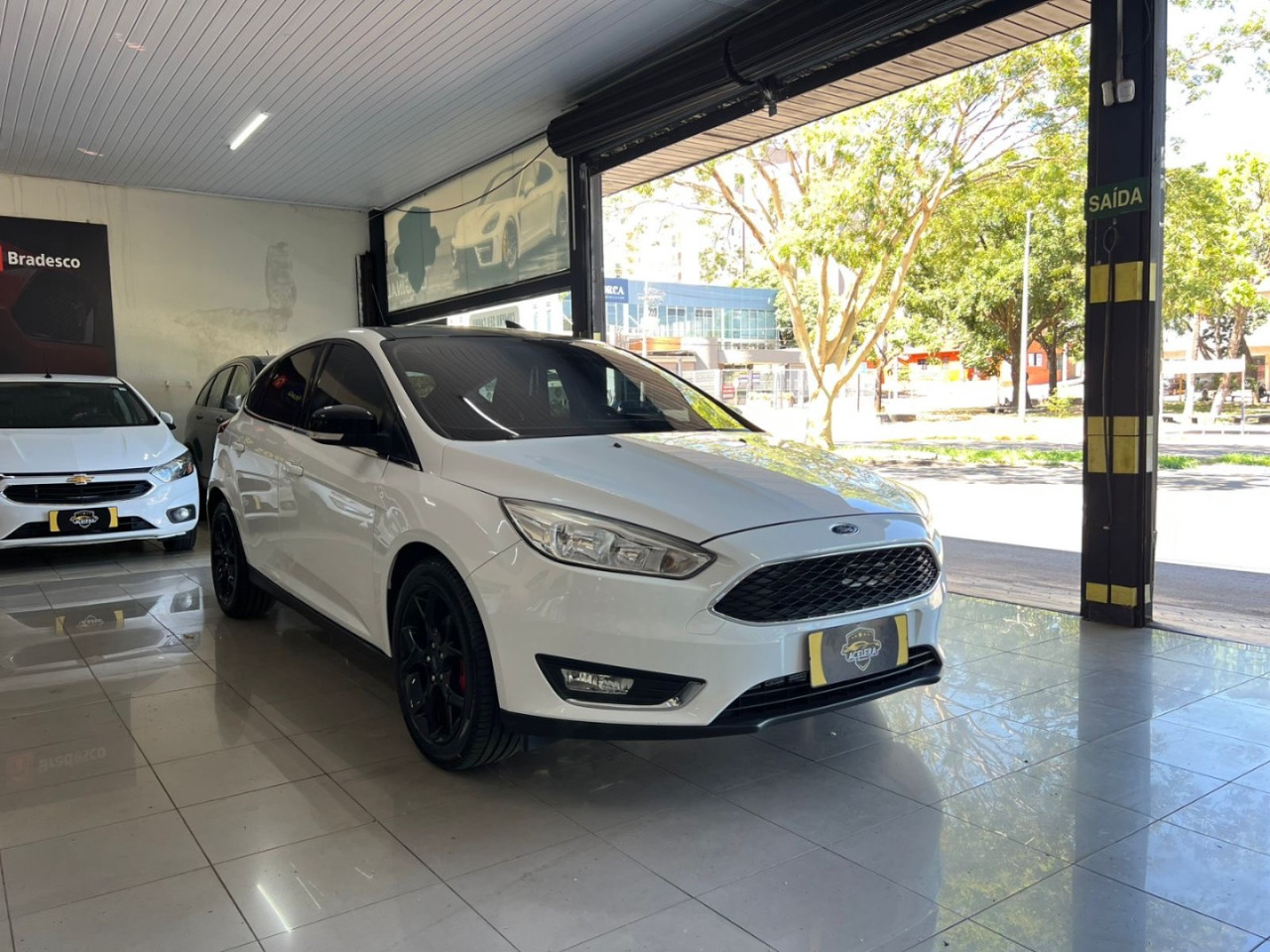 Focus Hatch 2.0 16V 4P FLEX SE PLUS POWERSHIFT AUTOMÁTICO