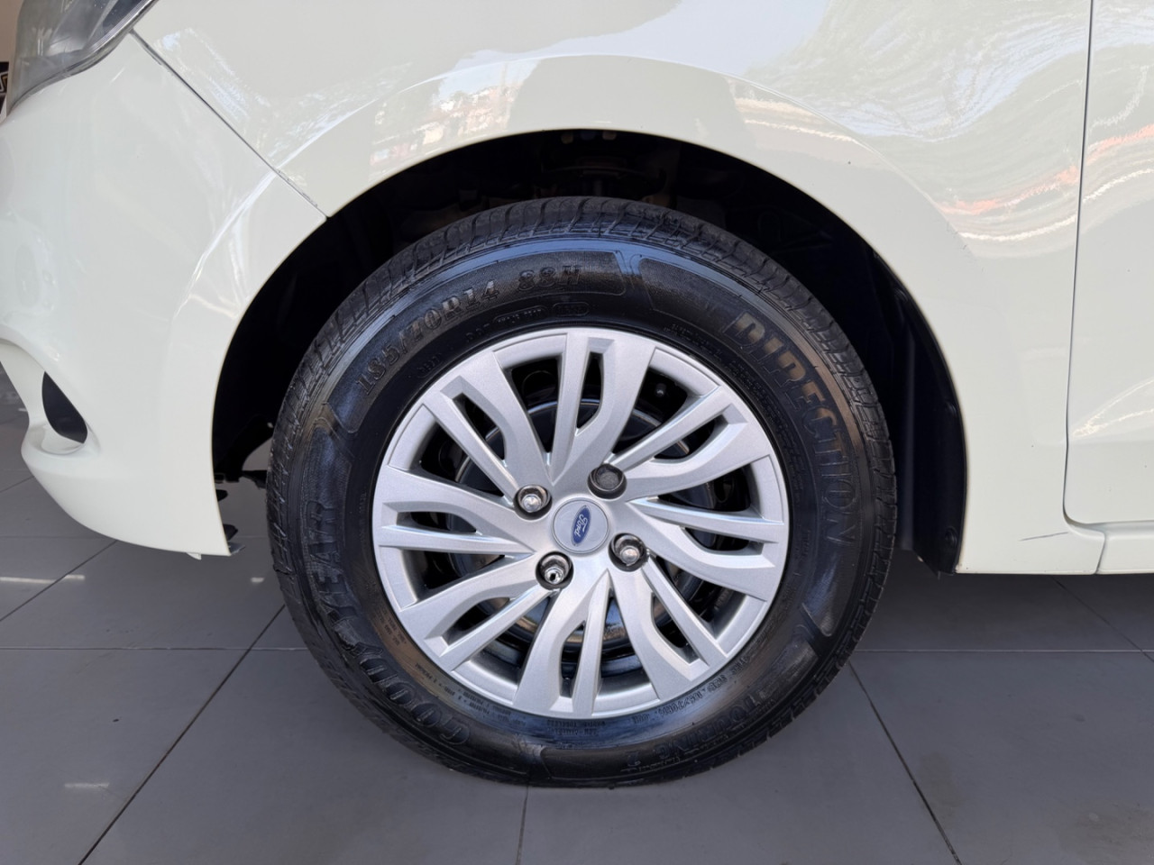 Ka + Sedan 1.5 12V 4P TI-VCT SE FLEX