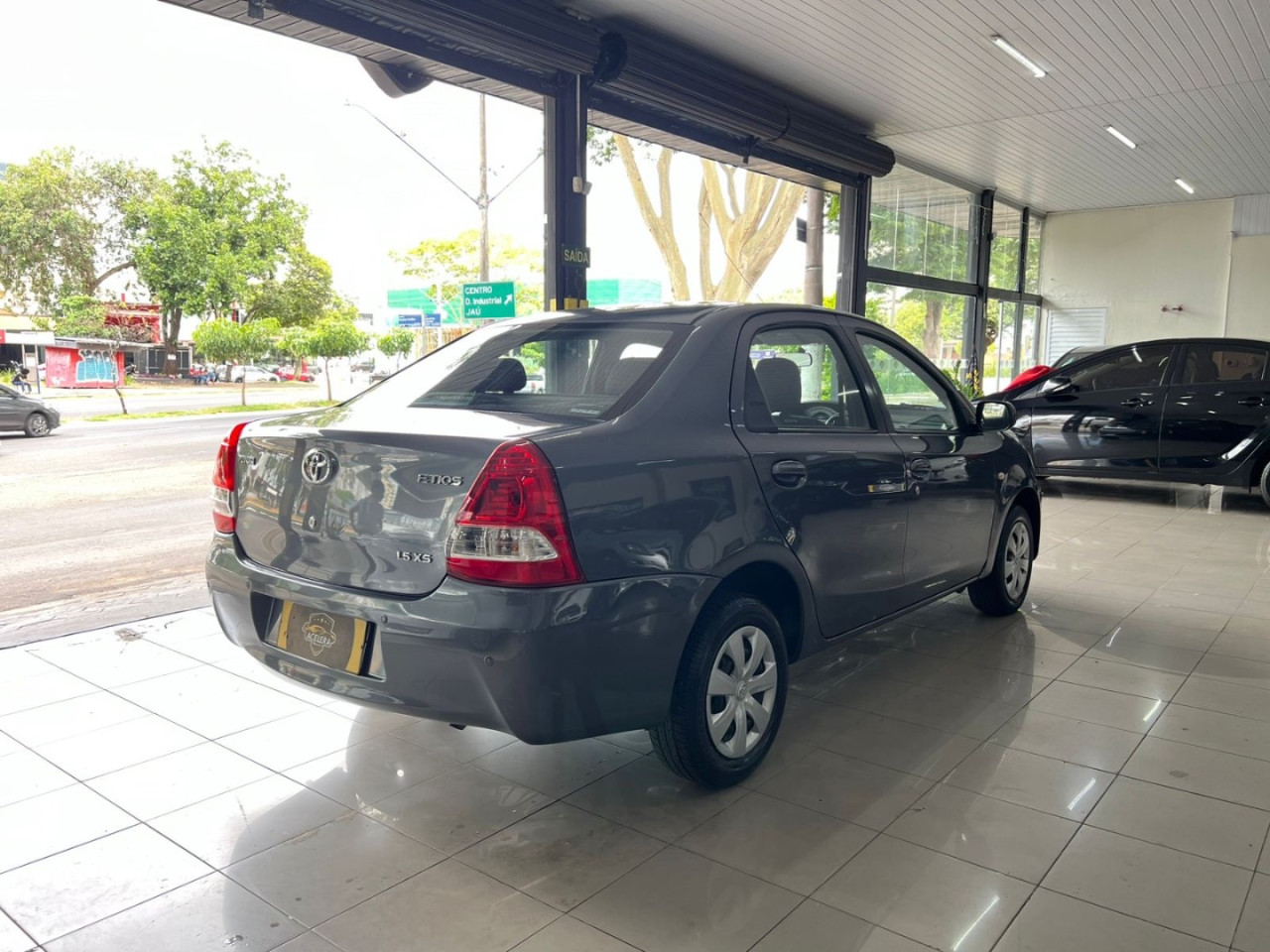 Etios Sedan 1.5 16V 4P FLEX XS