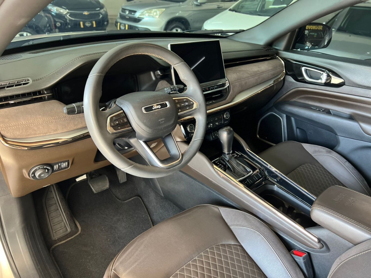 Commander 1.3 16V 4P FLEX T270 OVERLAND TURBO AUTOMÁTICO