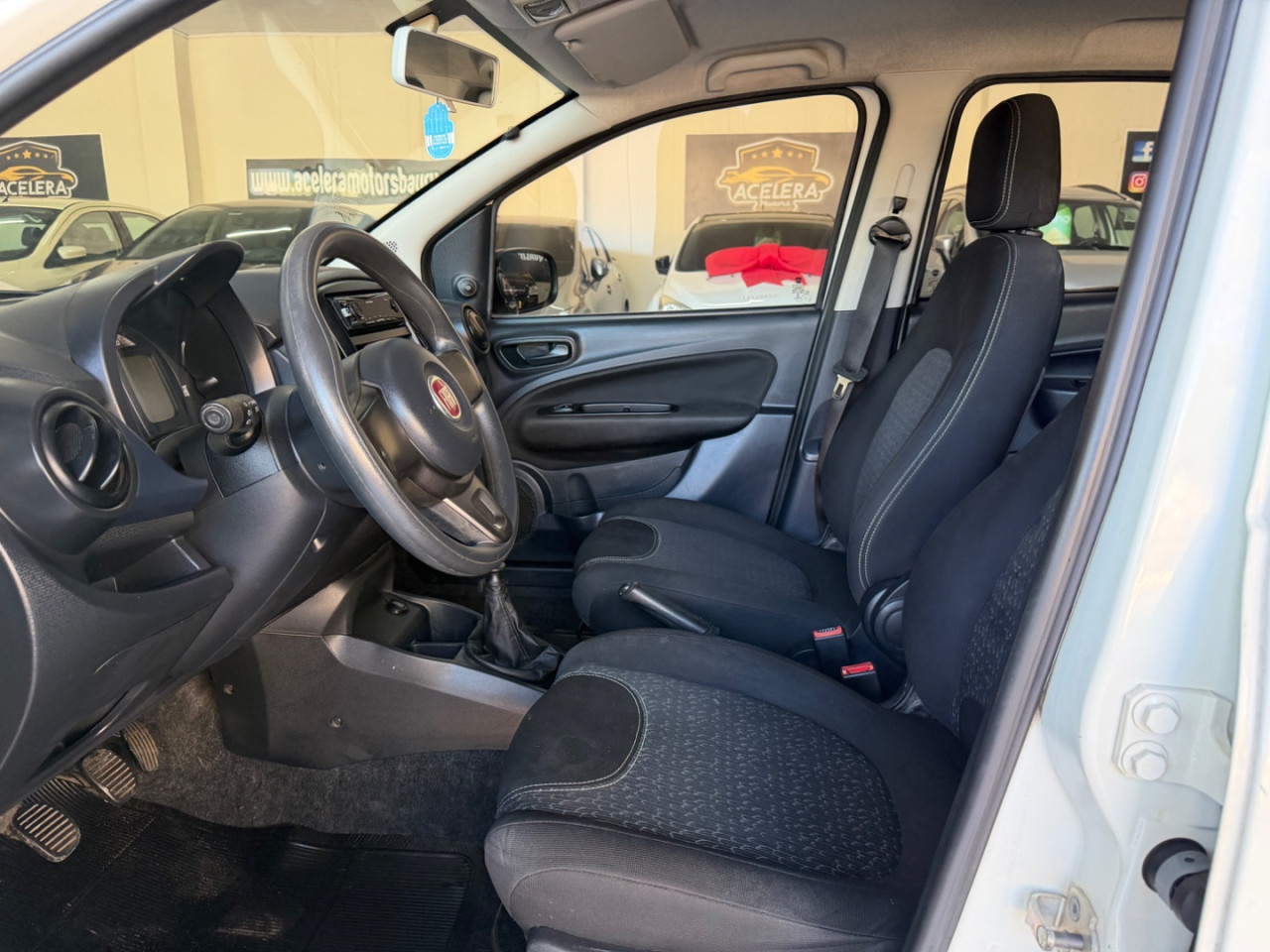 Uno 1.0 4P FLEX ATTRACTIVE