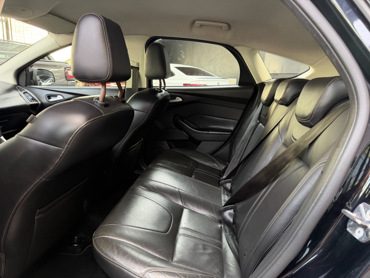 Focus Hatch 1.6 16V 4P FLEX SE POWERSHIFT AUTOMÁTICO