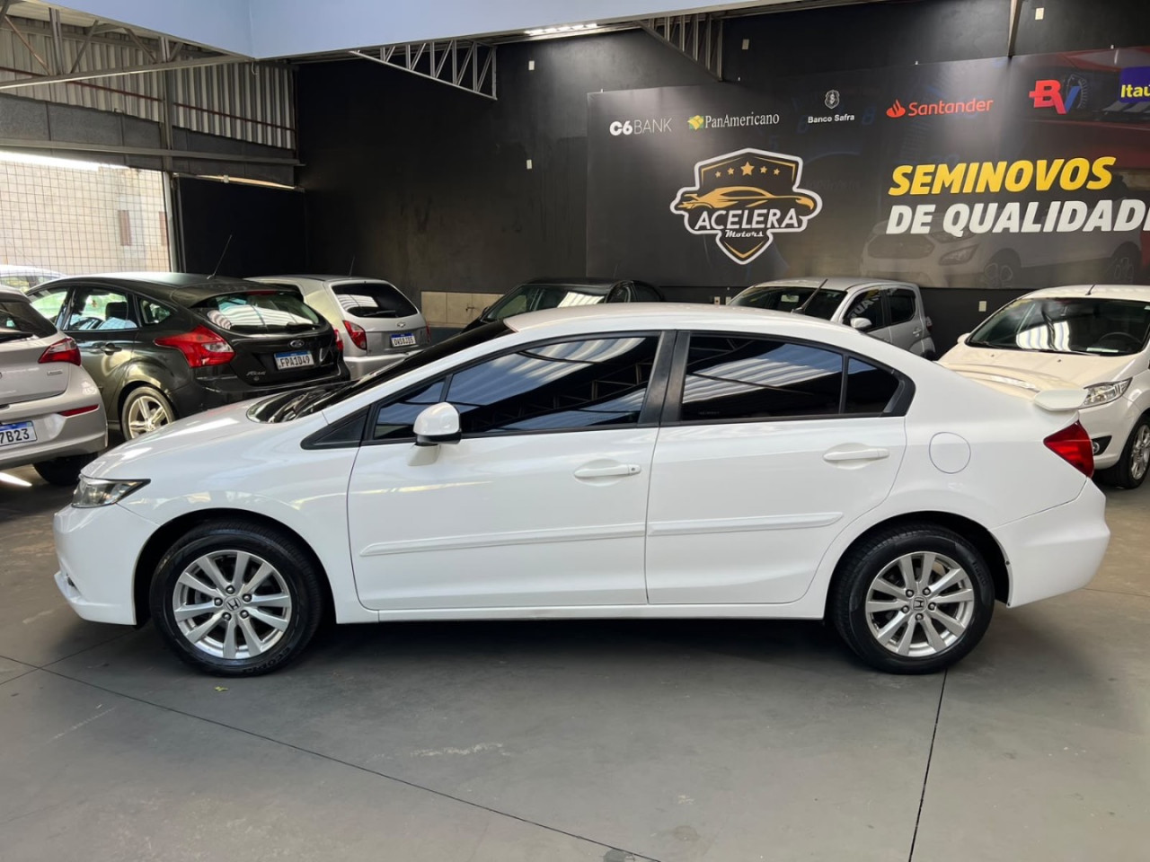 Civic 1.8 16V 4P FLEX LXS AUTOMÁTICO