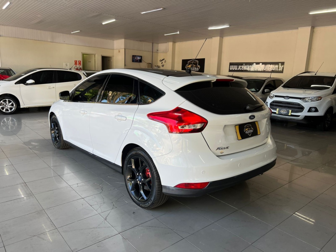 Focus Hatch 2.0 16V 4P FLEX SE PLUS POWERSHIFT AUTOMÁTICO