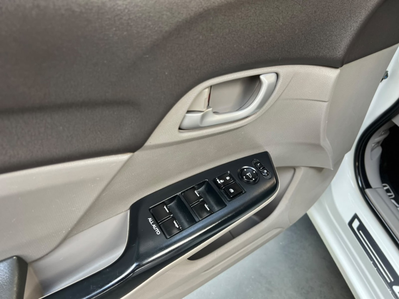 Civic 1.8 16V 4P FLEX LXS AUTOMÁTICO