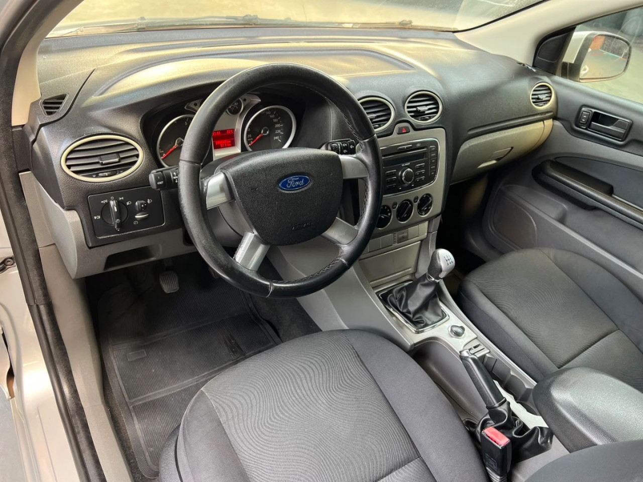 Focus Hatch 1.6 4P GLX FLEX