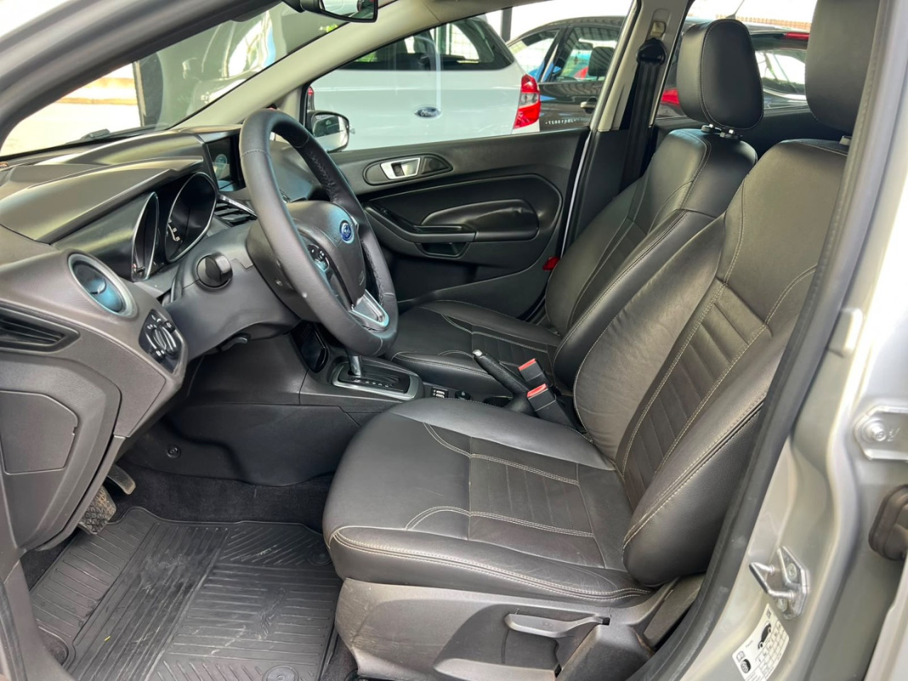 Fiesta Hatch 1.6 4P TITANIUM FLEX AUTOMÁTICO