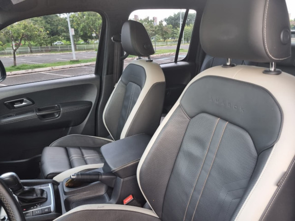 VOLKSWAGEN Amarok HIGHLINE 3.0 CD 4X4 TDI (AUT)