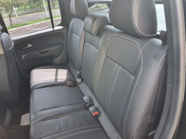 VOLKSWAGEN Amarok HIGHLINE 3.0 CD 4X4 TDI (AUT)