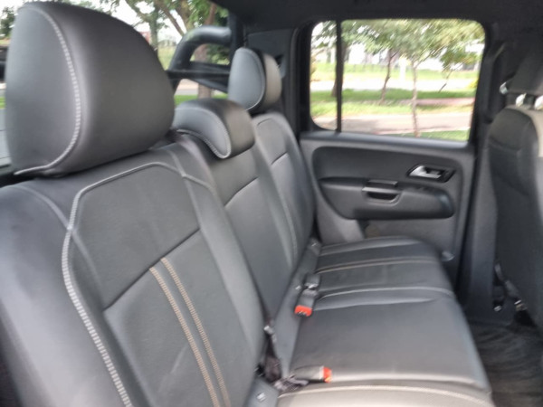 VOLKSWAGEN Amarok HIGHLINE 3.0 CD 4X4 TDI (AUT)