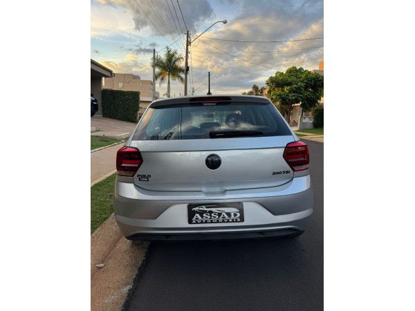 VOLKSWAGEN POLO 1.0 200 TSI COMFORTLINE (AUT) (FLEX)