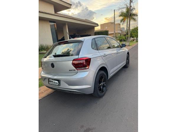 VOLKSWAGEN POLO 1.0 200 TSI COMFORTLINE (AUT) (FLEX)