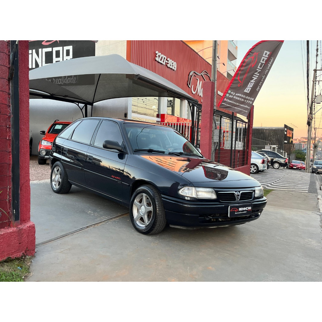 Astra Hatch 2.0 4P GLS
