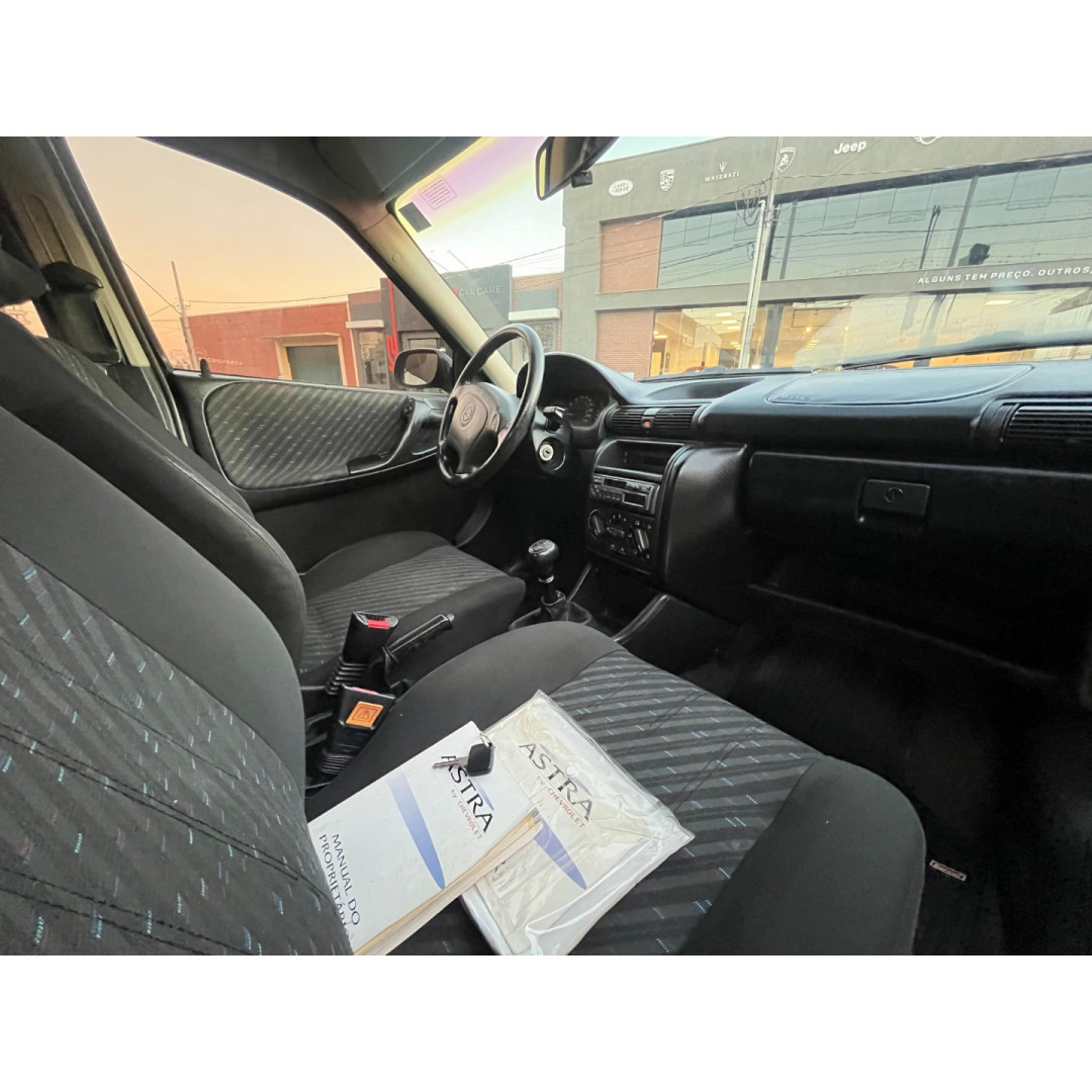 Astra Hatch 2.0 4P GLS