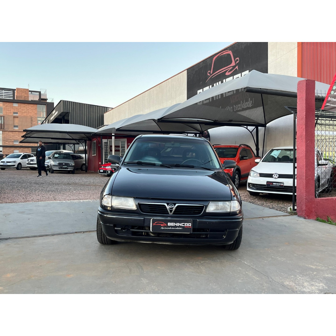 Astra Hatch 2.0 4P GLS