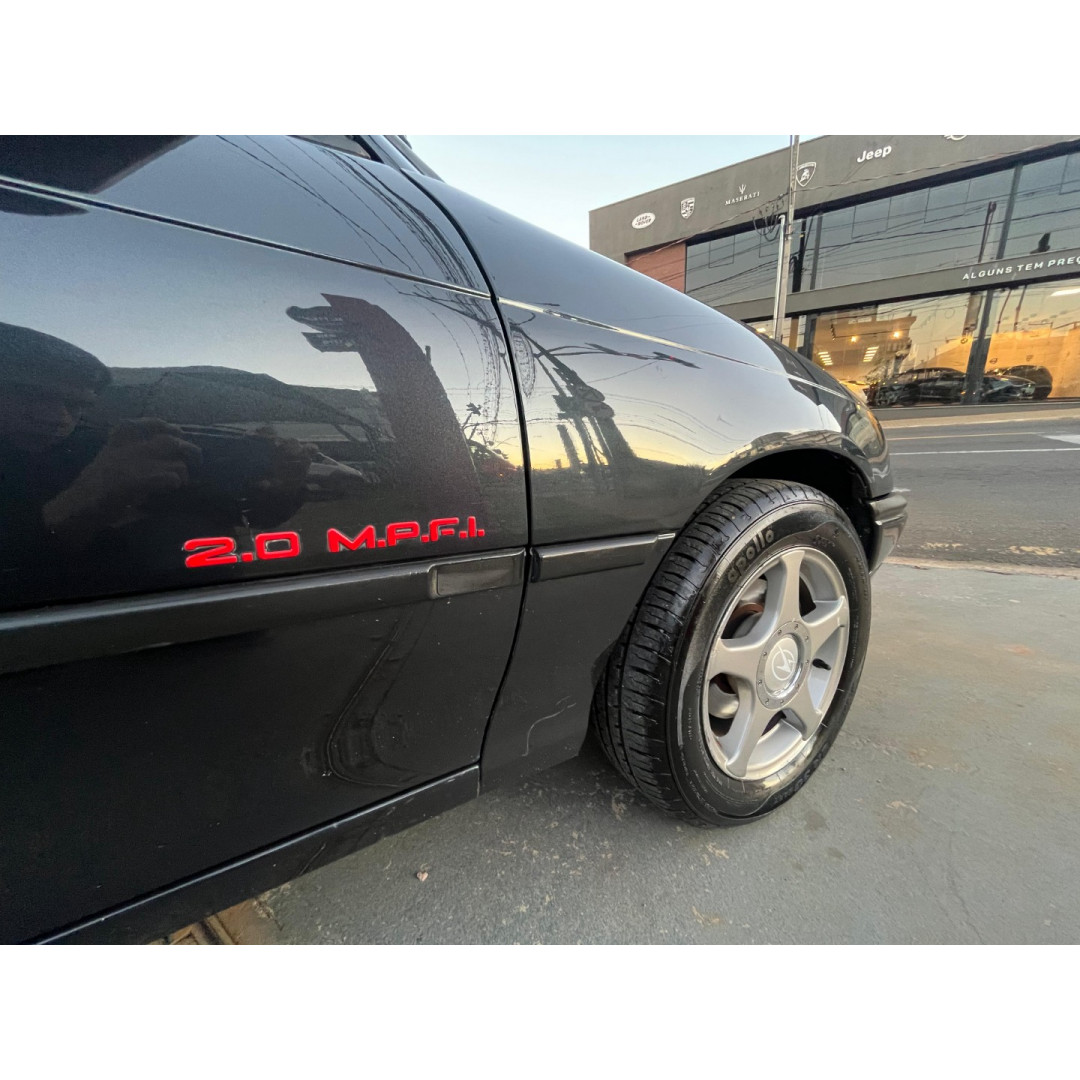 Astra Hatch 2.0 4P GLS