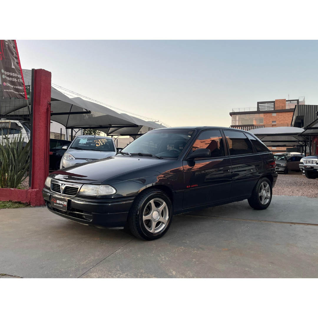 Astra Hatch 2.0 4P GLS