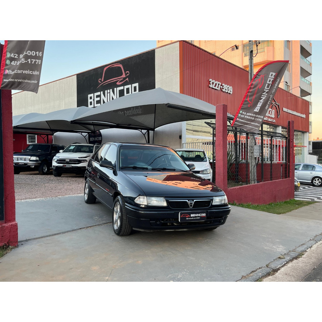 Astra Hatch 2.0 4P GLS