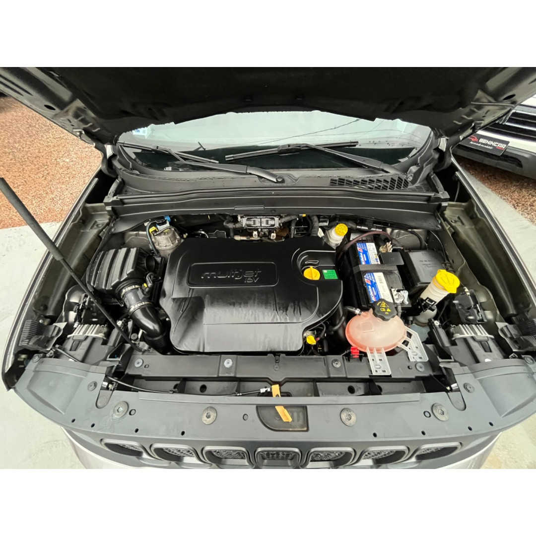 JEEP Renegade 2.0 16V 4P TURBO DIESEL TRAILHAWK 4X4 AUTOMÁTICO