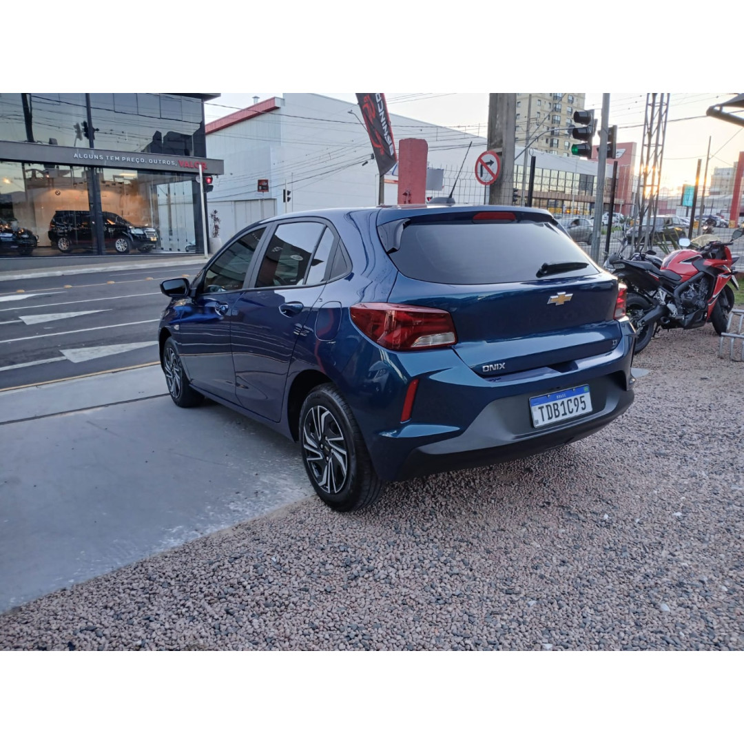 CHEVROLET Onix Hatch 1.0 4P FLEX LT