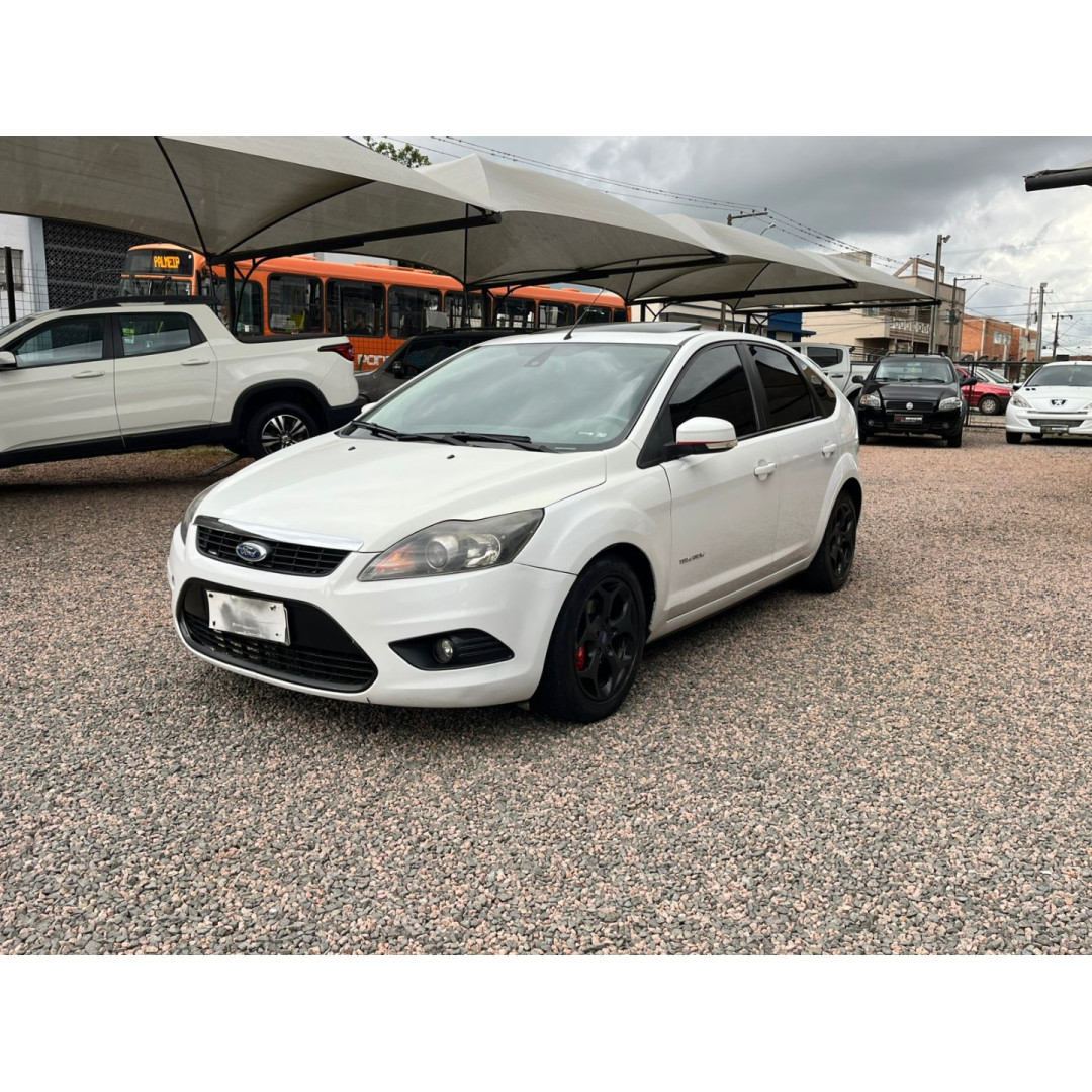 FORD Focus Hatch 2.0 16V 4P FLEX TITANIUM AUTOMÁTICO