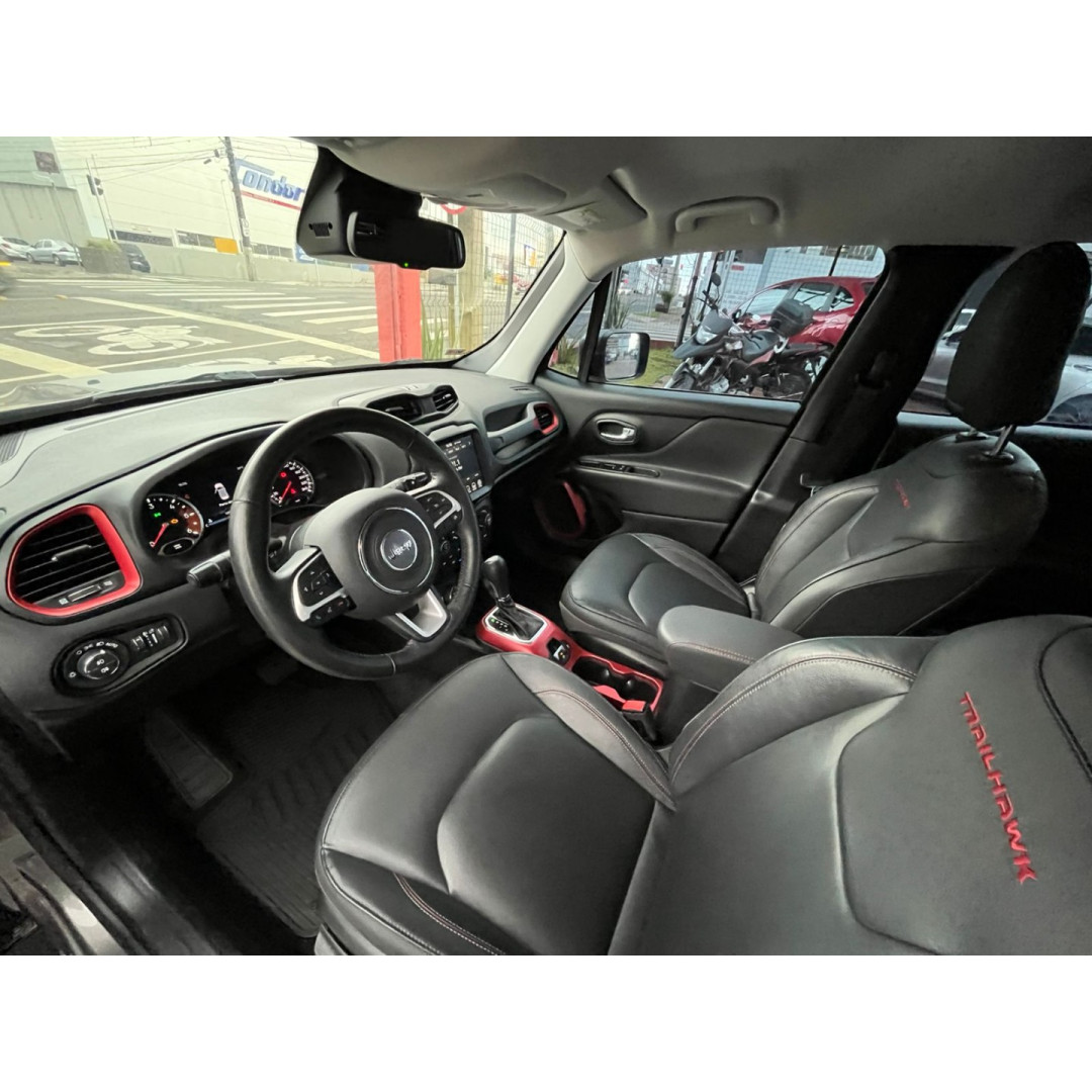 JEEP Renegade 2.0 16V 4P TURBO DIESEL TRAILHAWK 4X4 AUTOMÁTICO