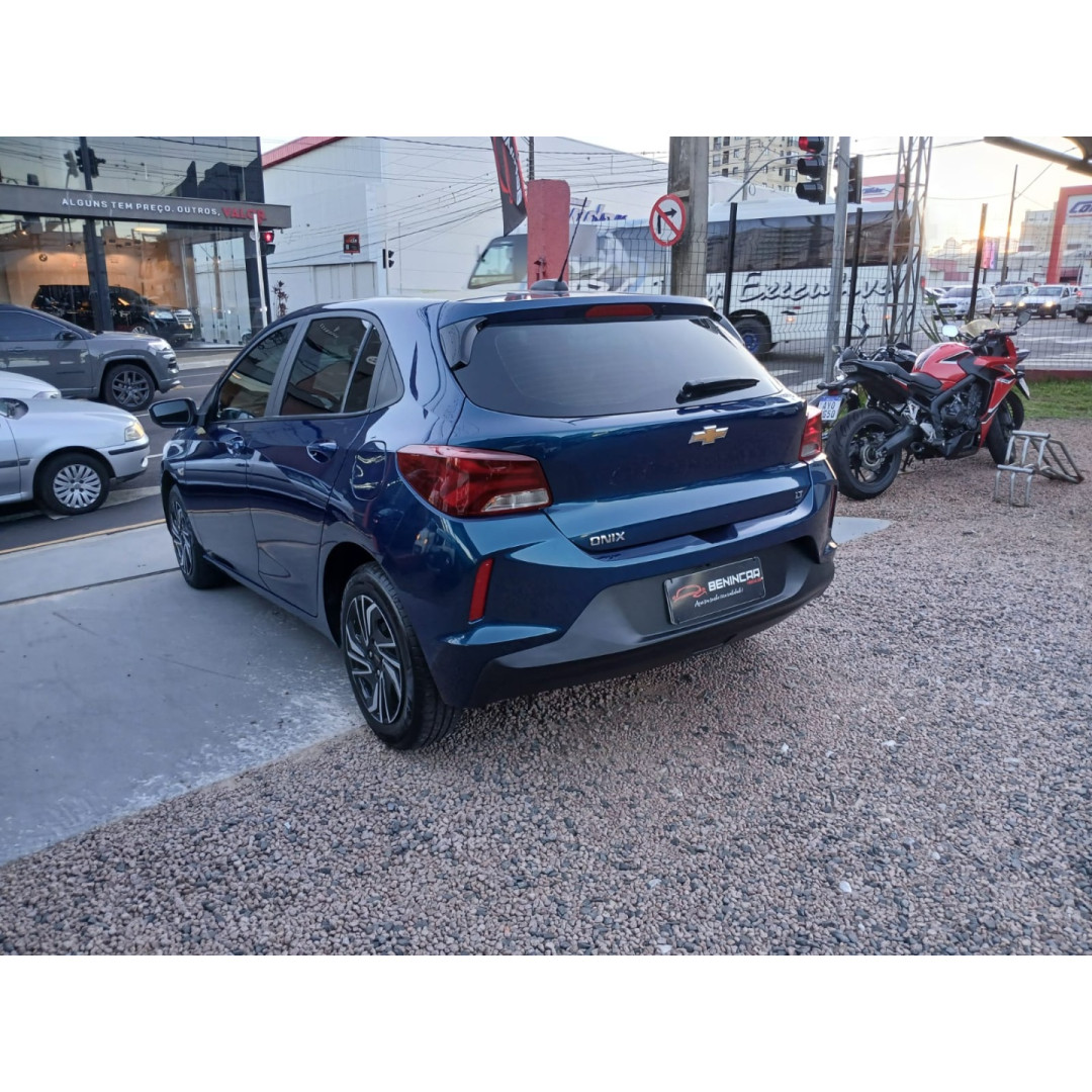 CHEVROLET Onix Hatch 1.0 4P FLEX LT