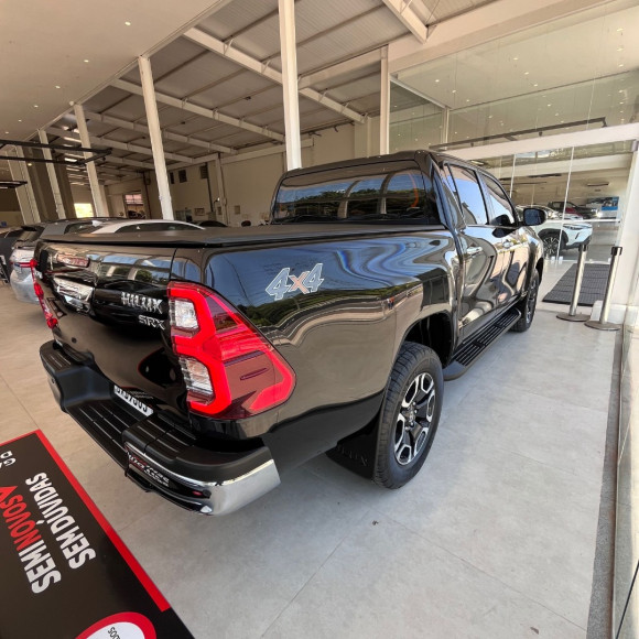 Hilux Caminhonete 2.8 16V 4P SRX DIESEL CABINE DUPLA