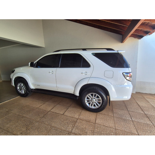 TOYOTA Hilux SW4 2.7 16V 4P SR FLEX AUTOMÁTICO